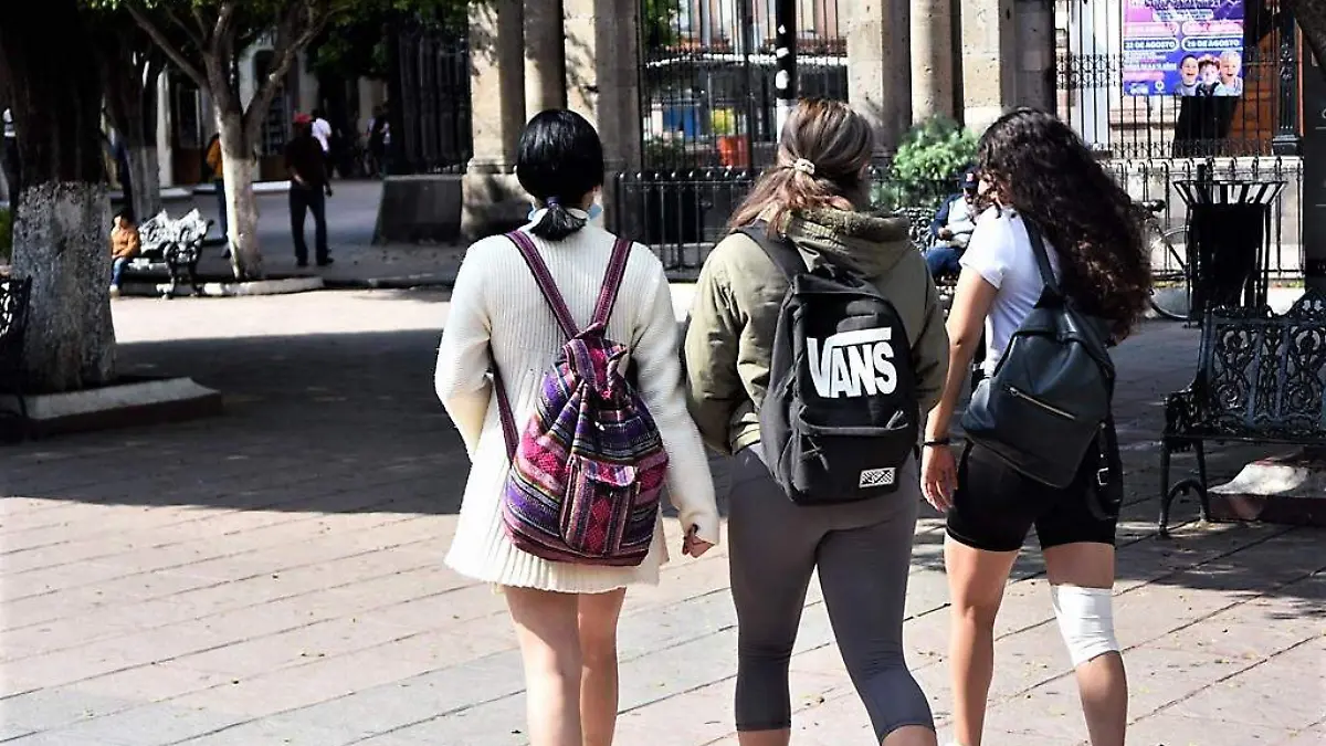 DIVIDE OPINIONES DE JÓVENES REGRESO A CLASES 1