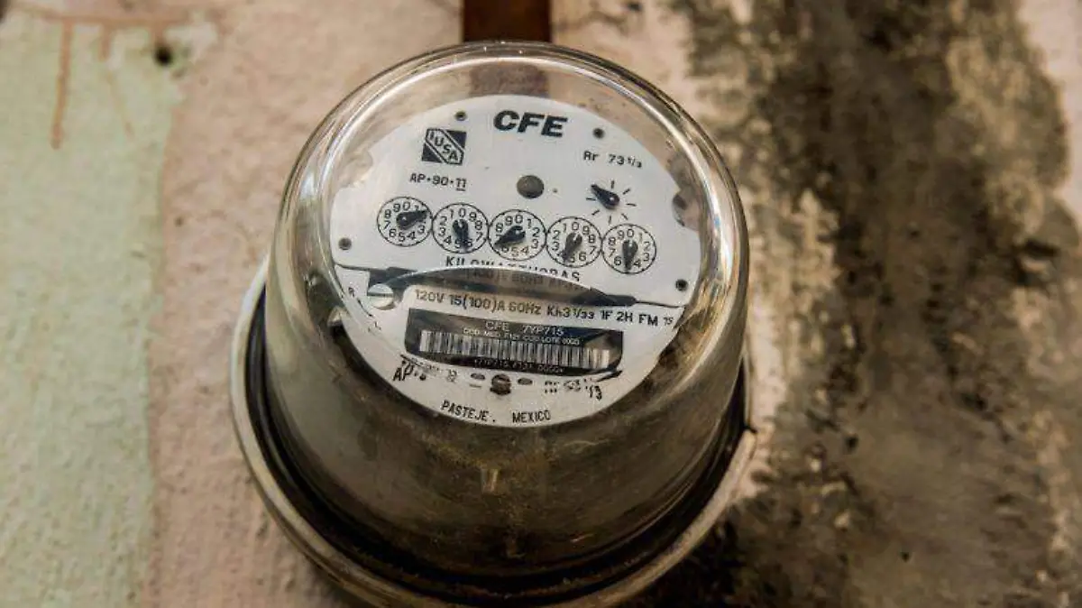 COLOCAN REJILLAS EN MEDIDORES ANTE ROBOS EN  LA GLORIA 1