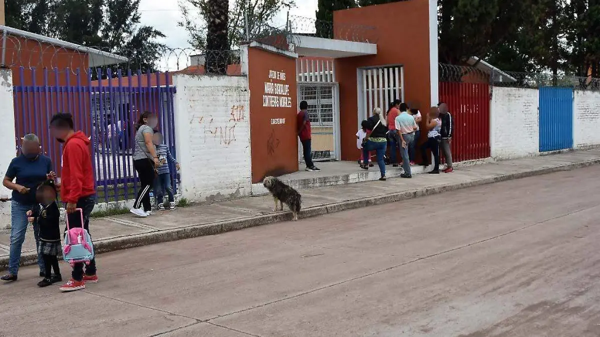 Cansados de robos y asaltos_ habitantes de La Gloria piden presencia policiaca1