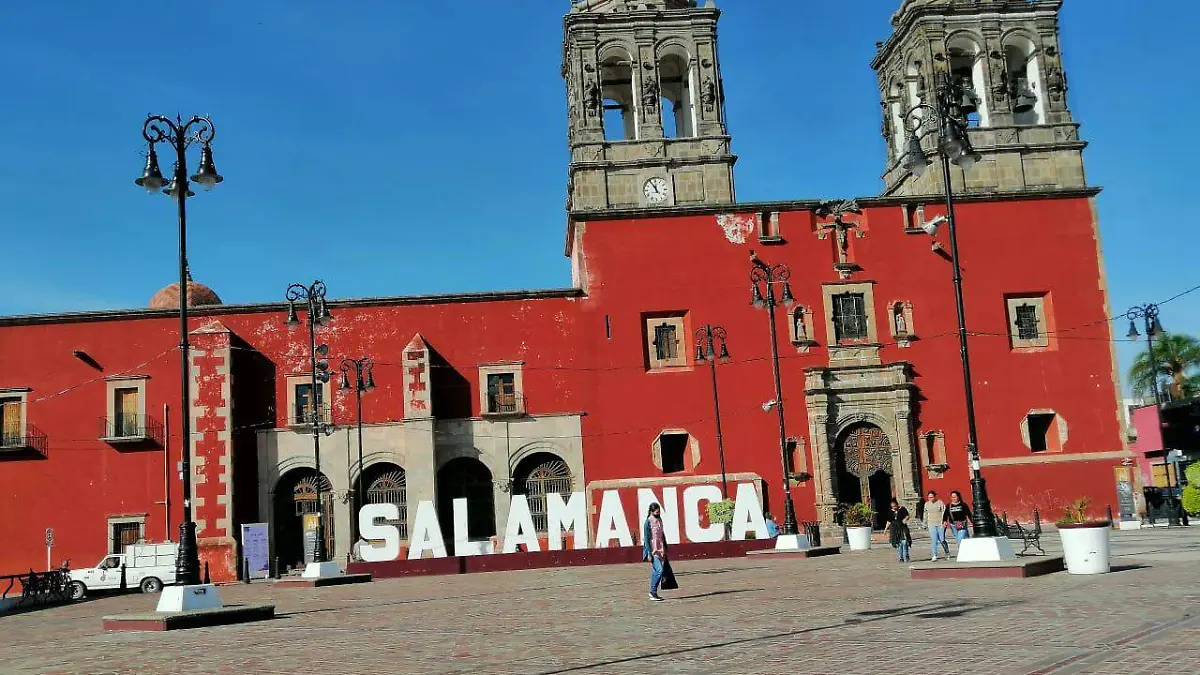 ELTRATA DE DAR LO MEJOR, SIEMPRE Y CUANDO LO DEJEN SALMANTINOS 1 (2)