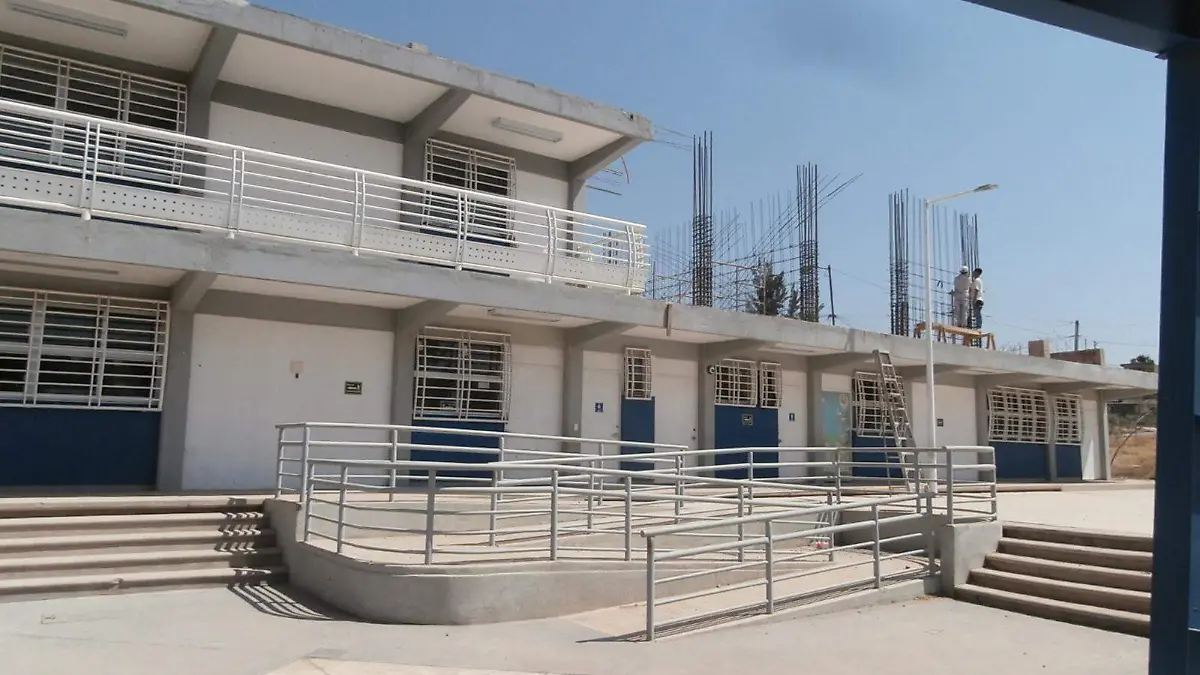 Guanajuato SEP y SEG analizarán infraestructura en escuelas (2)