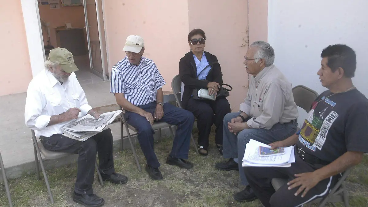 JUBILADOS LLAMAN A LA UNIÓN MAGISTERIAL PARA PROTESTAR EN CONTRA DE SALARIO EN UMAS 1