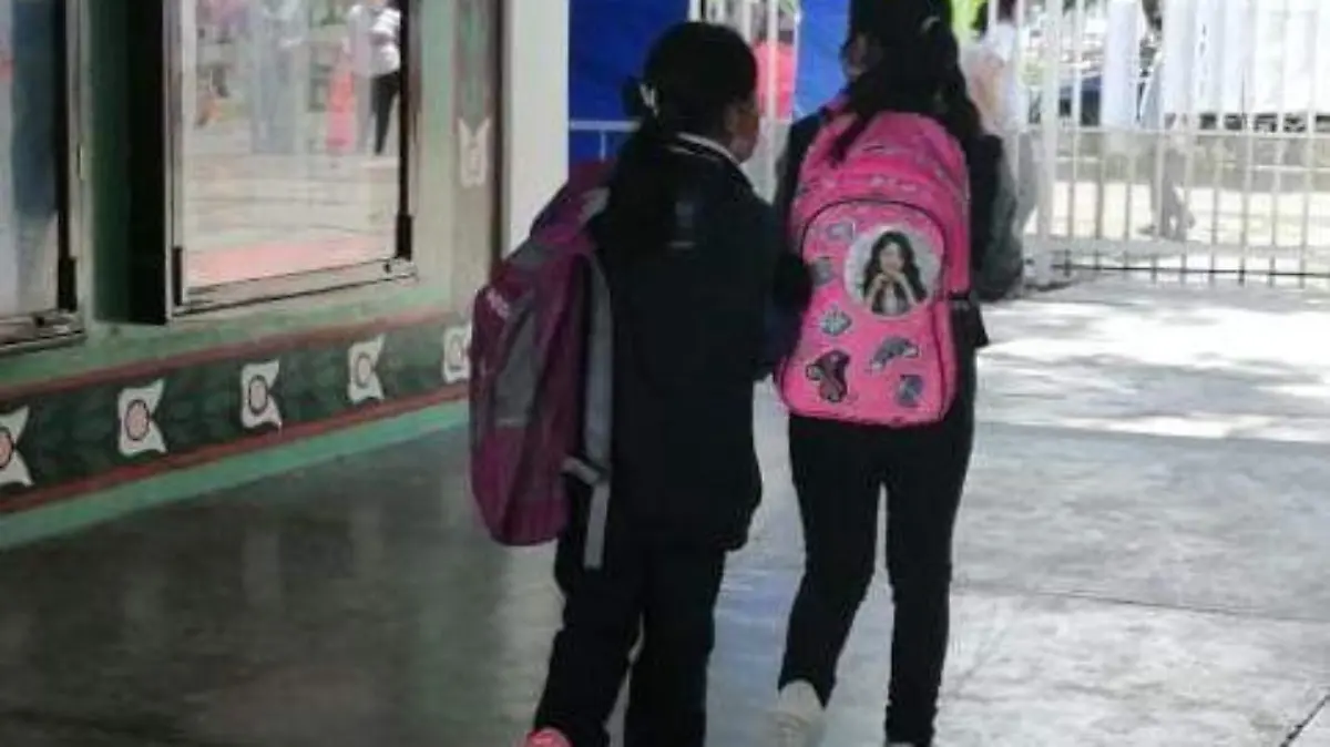 SE DEBE CONCIENTIZAR A ESTUDIANTES SOBRE EL MEDIO AMBIENTE 3