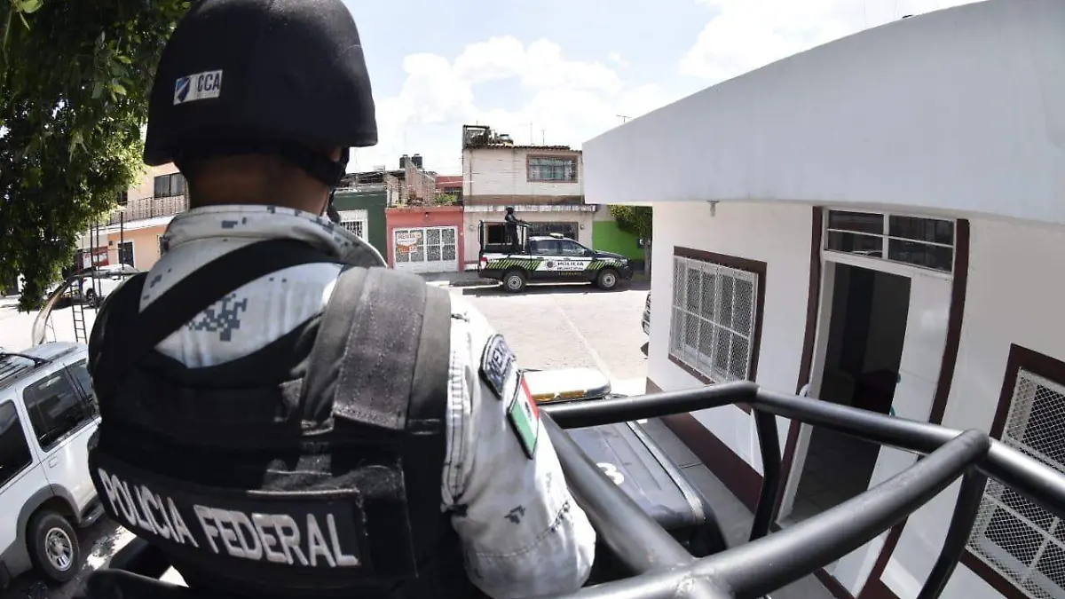 SE MANTIENE  VIGILANCIA EN MERCADO TOMASA ESTEVES Y VALTIERRILLA 3