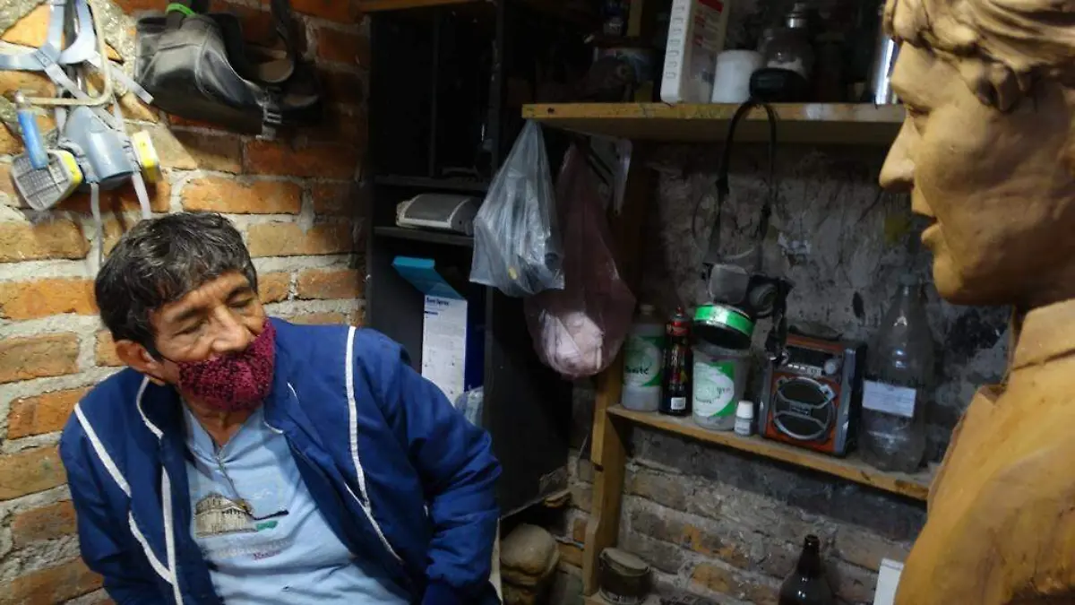 ESCULTOR-DESDE-HACE-50-AÑOS 1 (1)