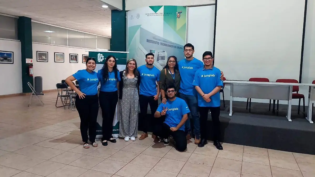 estudiantes de la UTSOE en Celaya 2