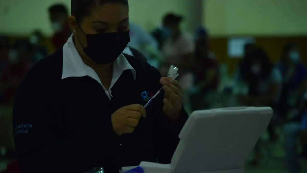 Acuden-salmantinos-a-vacunarse (3)