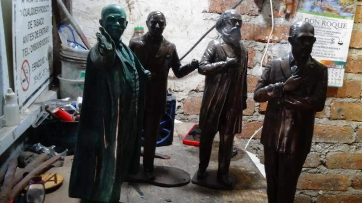 ESCULTOR-DESDE-HACE-50-AÑOS 1 (2)