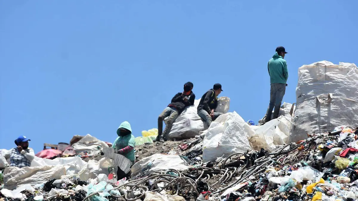 CERCA CONSTRUCCION DE CUARTA CELDA DEL RELLENO SANITARIO 1