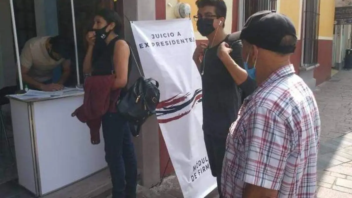 ASISTIRAN SALMANTINOS A  CONSULTA PARA ENJUCIAR EX PRESIDENTES 1