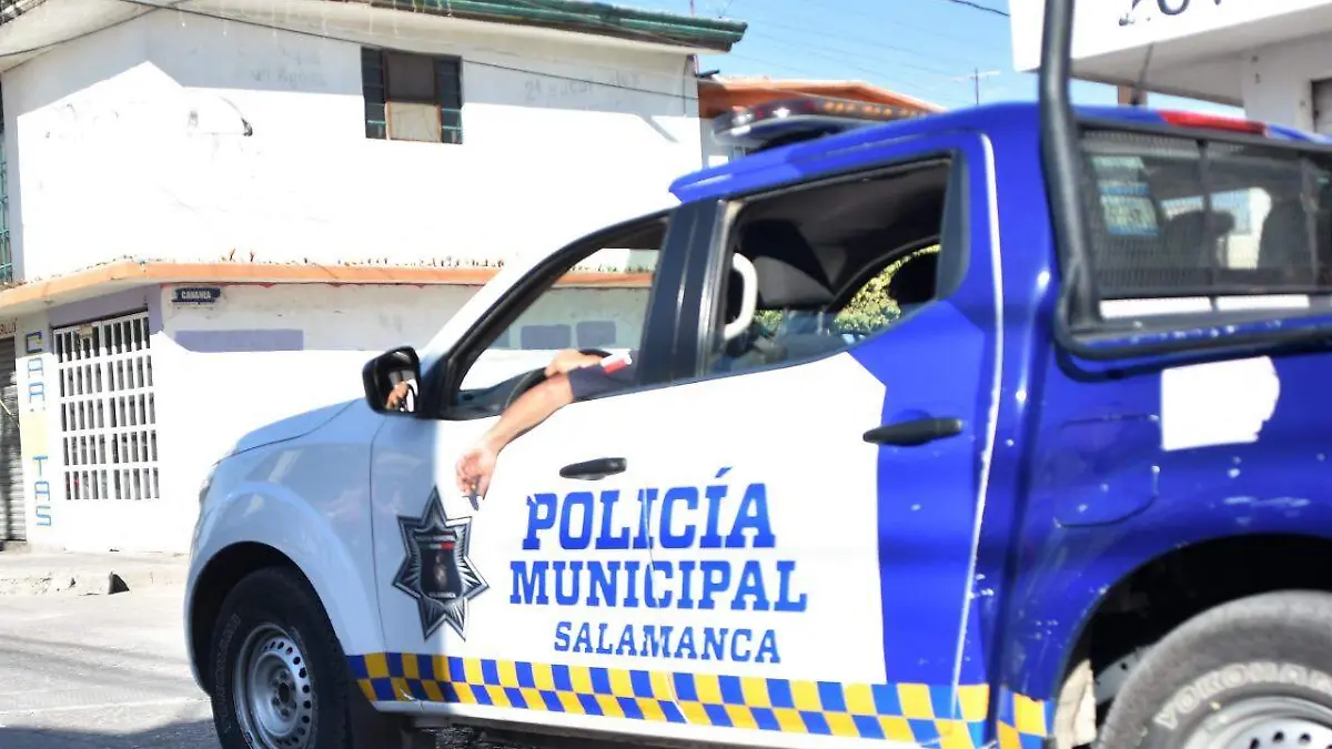 Tampoco-han-recibido-uniformes-nuevos