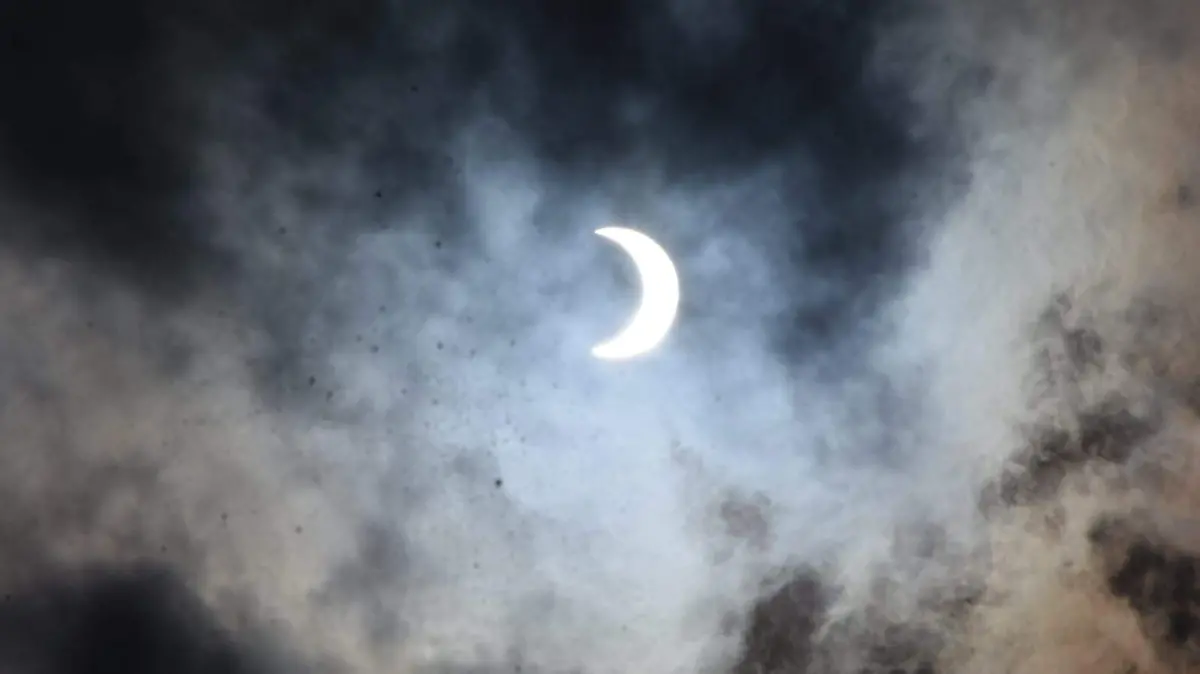 Disfrutaron salmantinos del eclipse  (2)