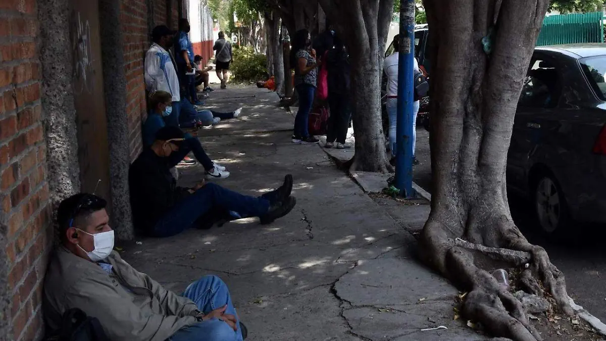 Denuncian-derechohabientes-ineficiencia-en-servicios-de-Covid-19  (2)