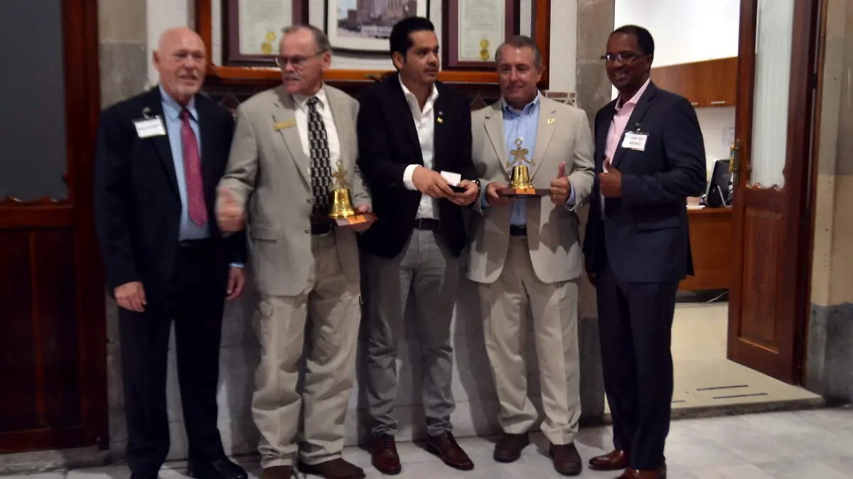 AUTORIDADES MUNICIPALES (3)