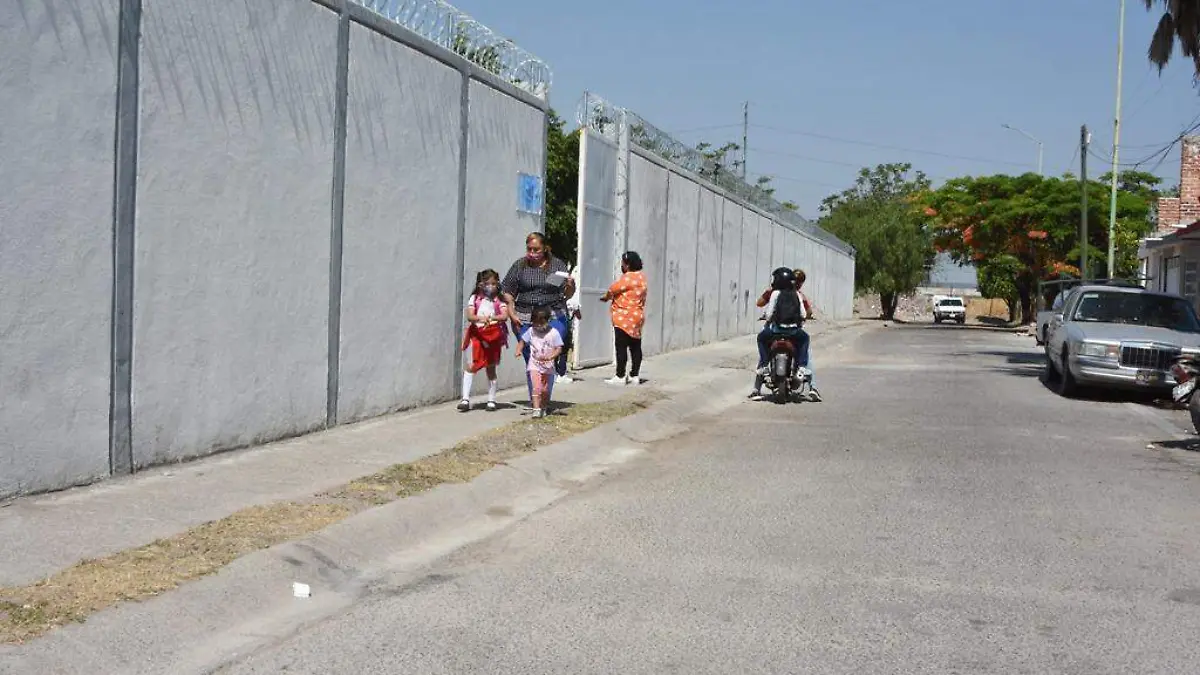 Salen de vacaciones 55 mil alumnos  1