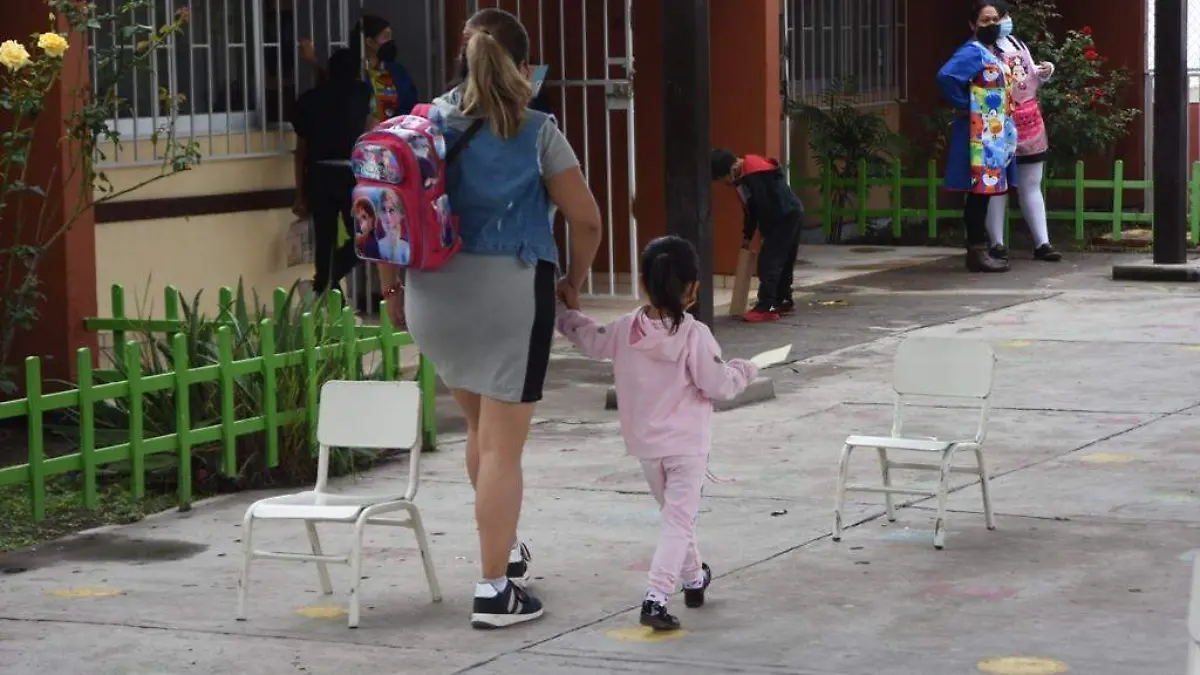 INCIERTO EL REGRESO A CLASES EL PROXIMO 10 DE ENERO 1