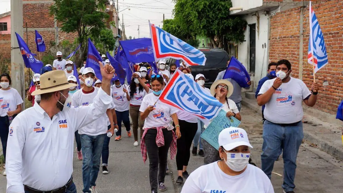 Piden a Isaac Piña, construcción de un centro de rehabilitación en La Cruz (1)