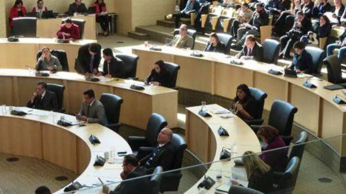 Guanajuato contratan seguro de gastos médicos para diputados locales 5