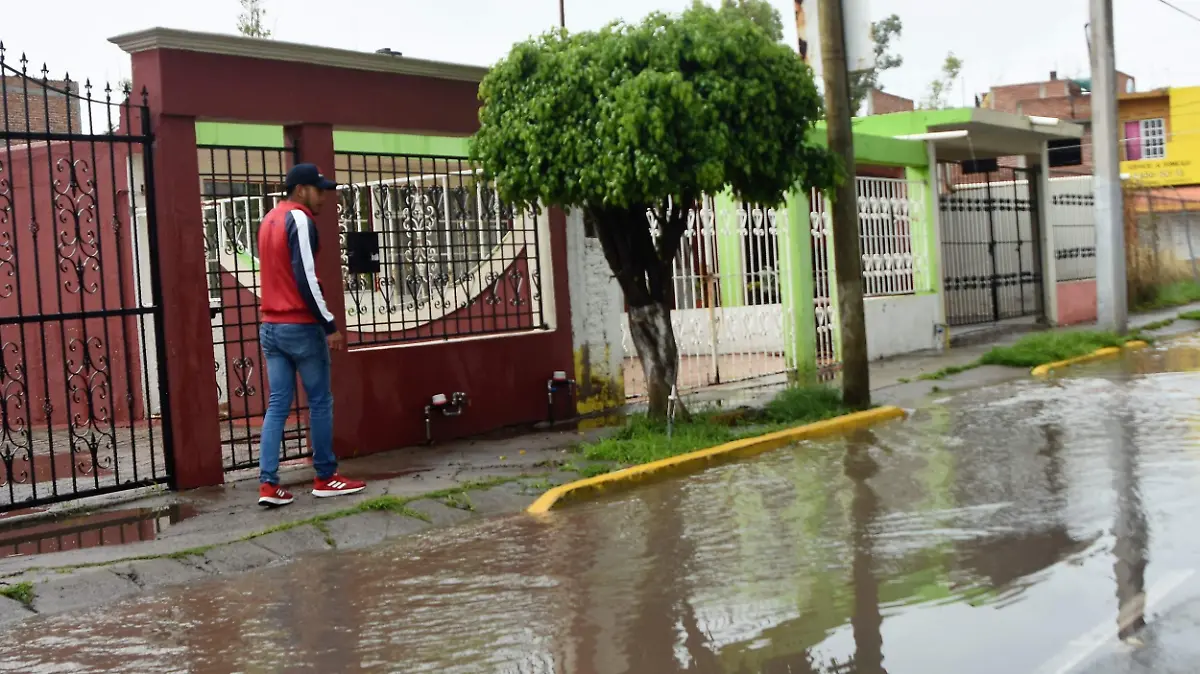 BUSCARAN AUTORIDADES ACERCAMIENTO CON HABITANTES DE LA LUZ 3