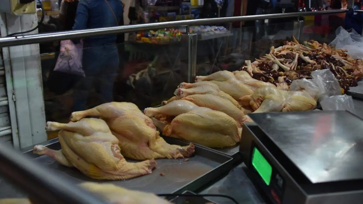 Pollo aumentó entre 12 y 15 pesos  1