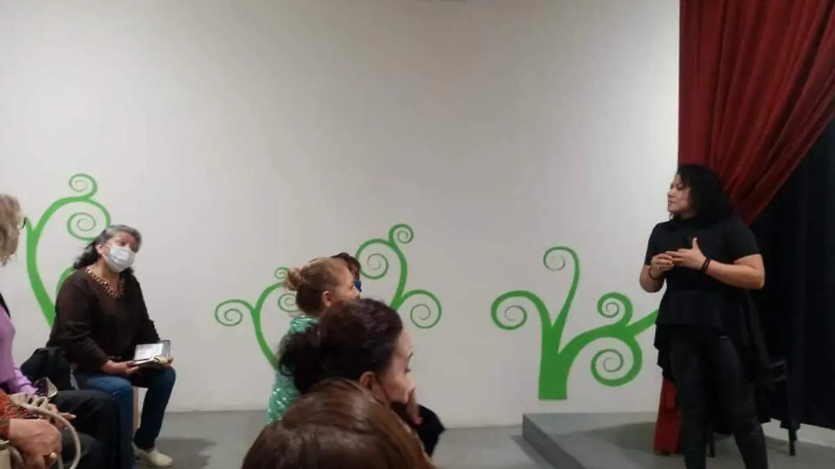 REALIZAN -CONFERENCIA-PARA-RECNOCER-EMPODERAMIENTO-DE-LA-MUJER 2 (1)