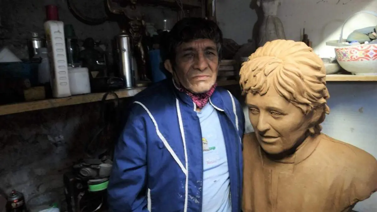 ESCULTOR-DESDE-HACE-50-AÑOS 1 (5)