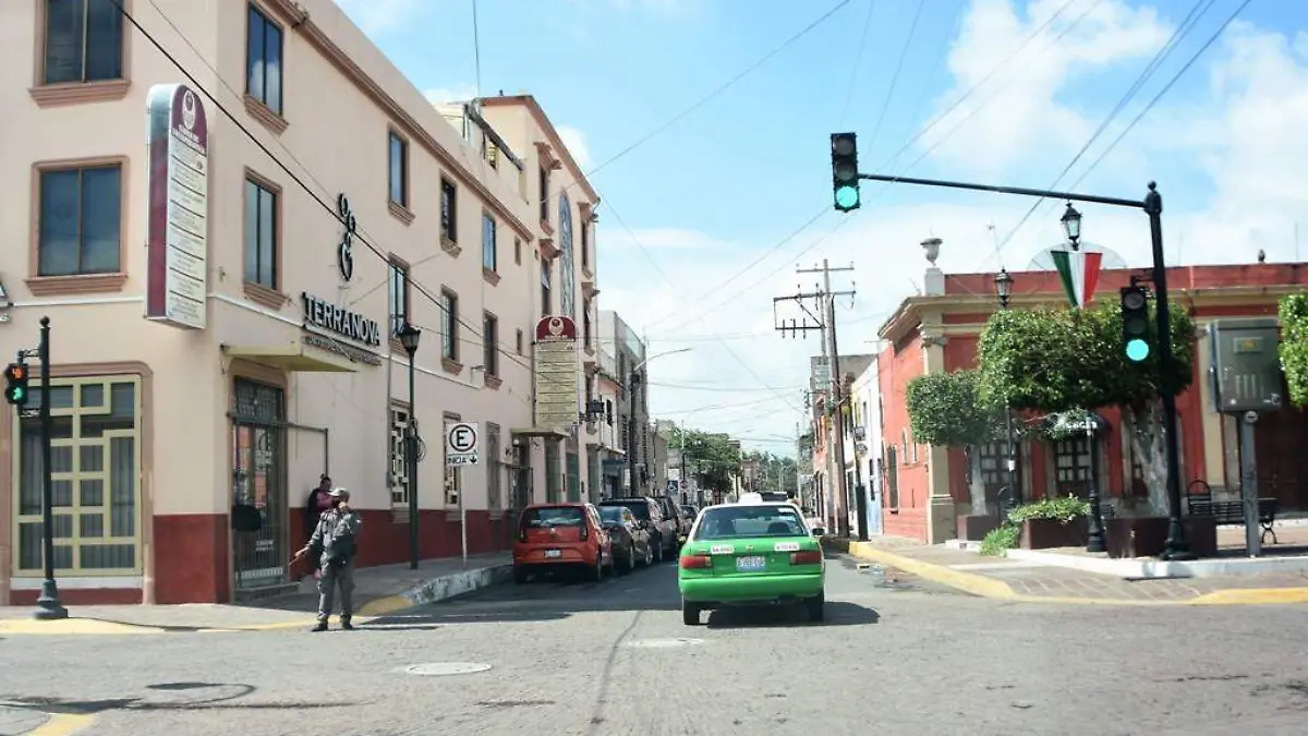 ya-operan-los-semáforos-en-Allende-y-Sánchez-Torrado 2 (2)