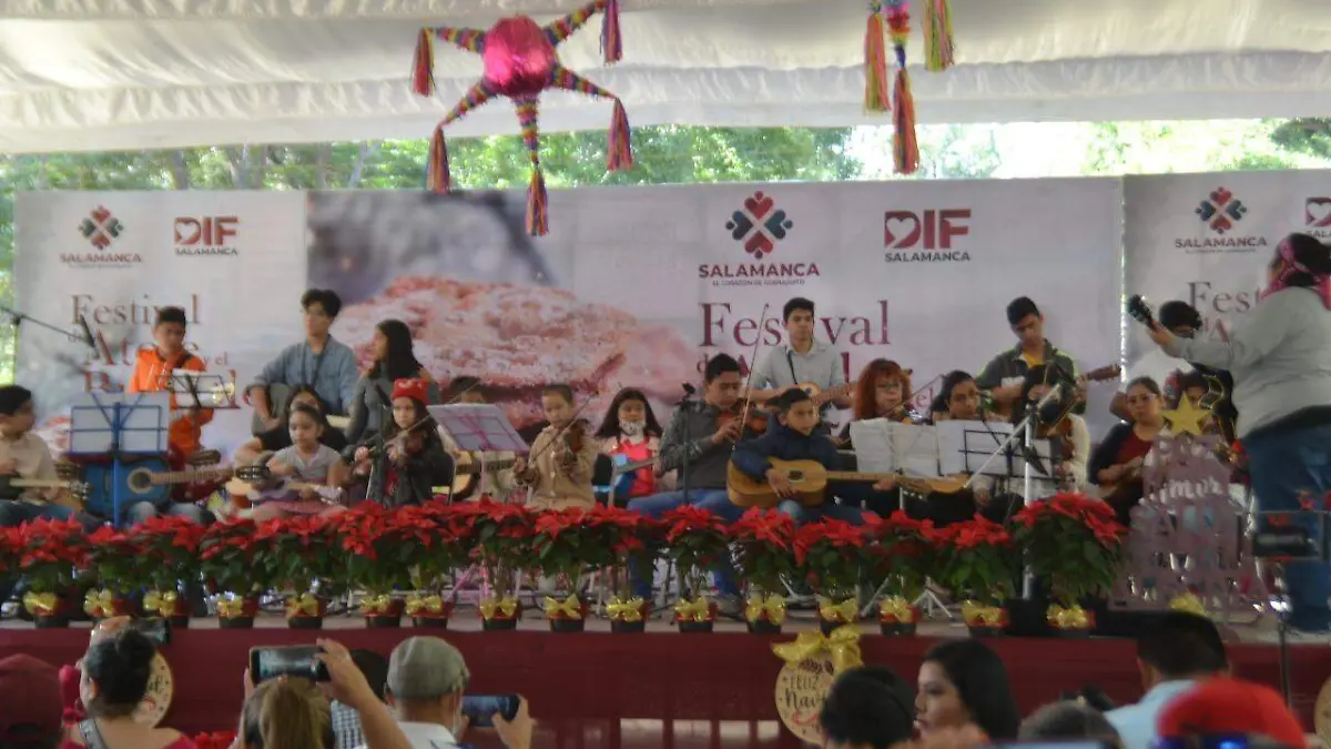 ARRANCA FESTIVAL DEL ATOLE Y EL BUNUELO  (5)