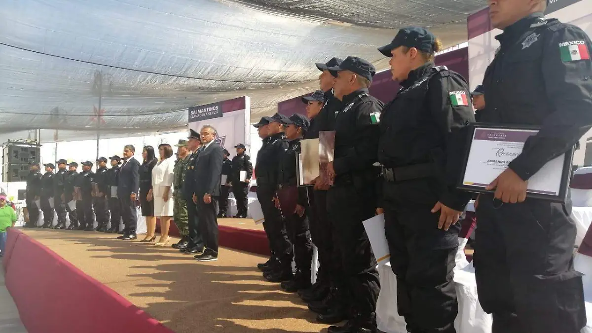ENTRA EN OPERACIoN POLICiA MUNICIPAL 1