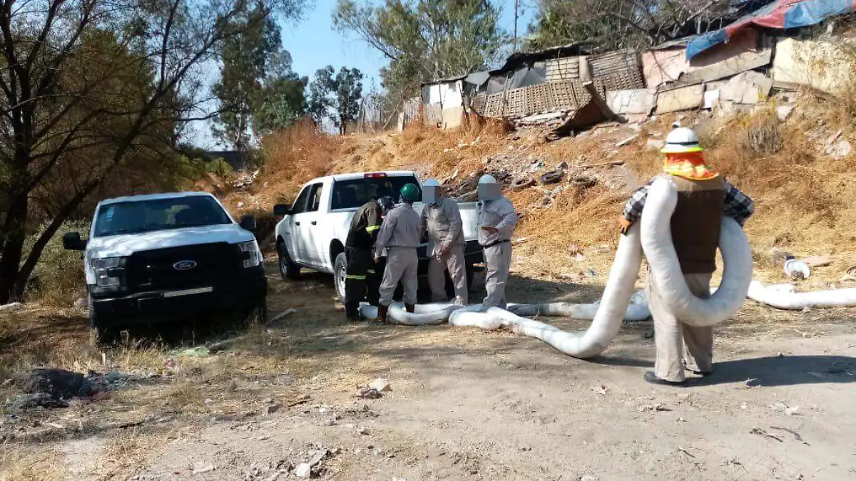 COMIENZAN REPARACIÓN DE DUCTO EN RIVERA DEL RÍO LERMA 1 copia