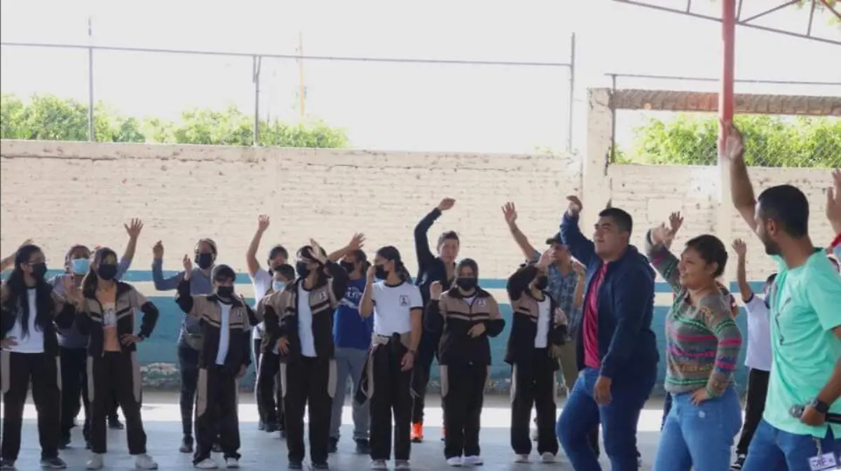 CREAN PROYECTO “RECONSTRUYENDO CORAZONES” PARA BRINDAR APOYO A ESCUELAS 2