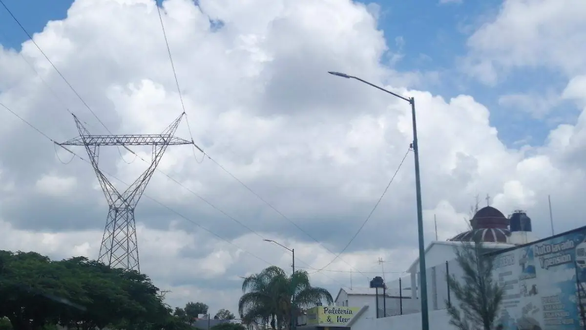 PIDEN VENCINOS CASETA DE VIGILANCIA EN BOULEVARD SAN PEDRO 1