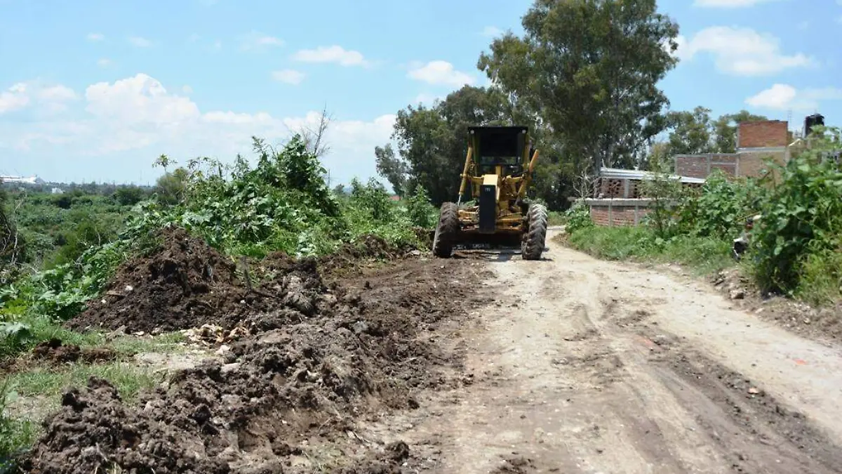 Retiran-escombro-del-río-Lerma