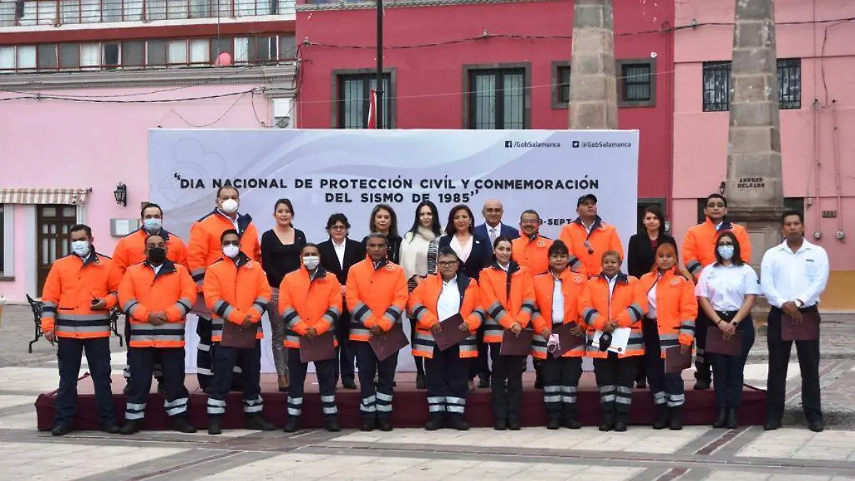 CONMEMORAN DIA NACIONAL DE PROTECCION CIVIL (1)