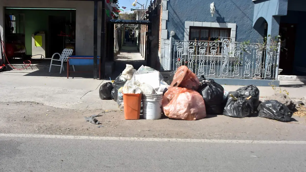 Saturados de basura  1