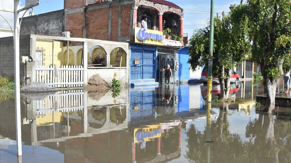 Más-de-cinco-horas-de-lluvia (4)