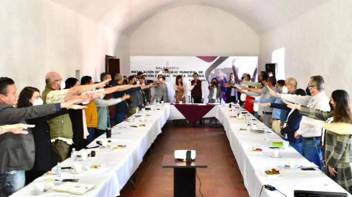 INSTALAN  CONSEJO DE MUNICIPAL DE PARTICIPACION ESCOLAR 2021- 2024 1 (1)