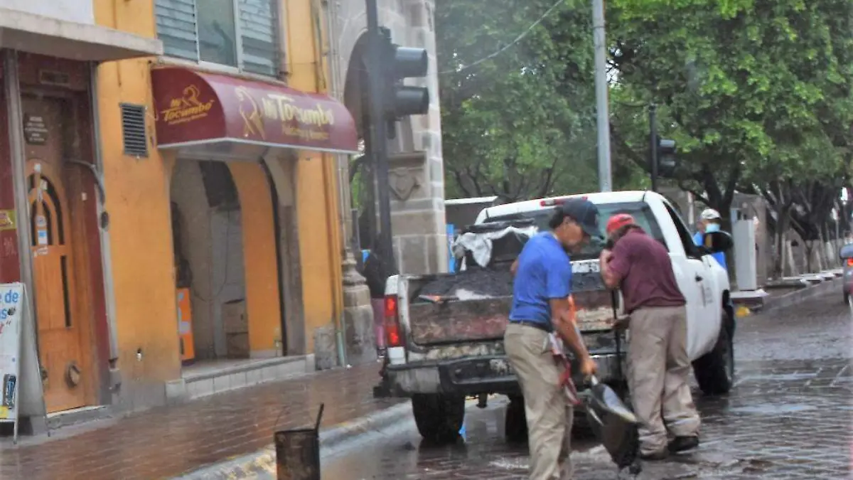 Obras-Públicas-mantiene-programa-de-bacheo 1 (3)