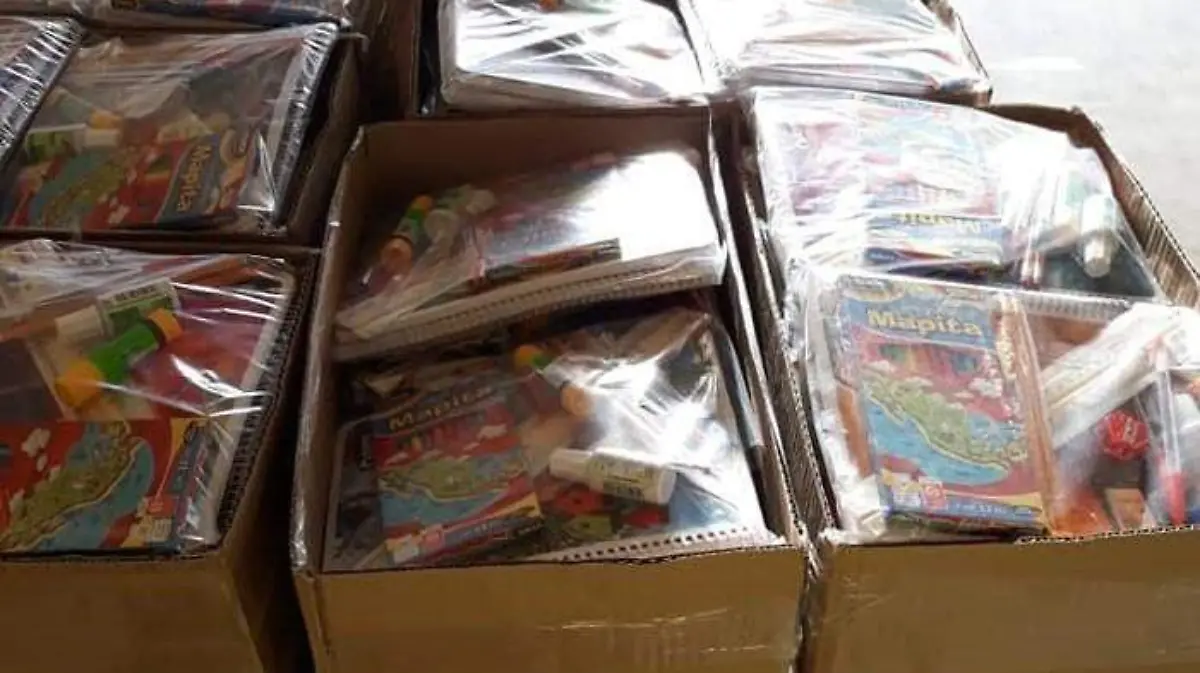 Entregara-Dif-Kits-de-útiles-escolares 2 (1)