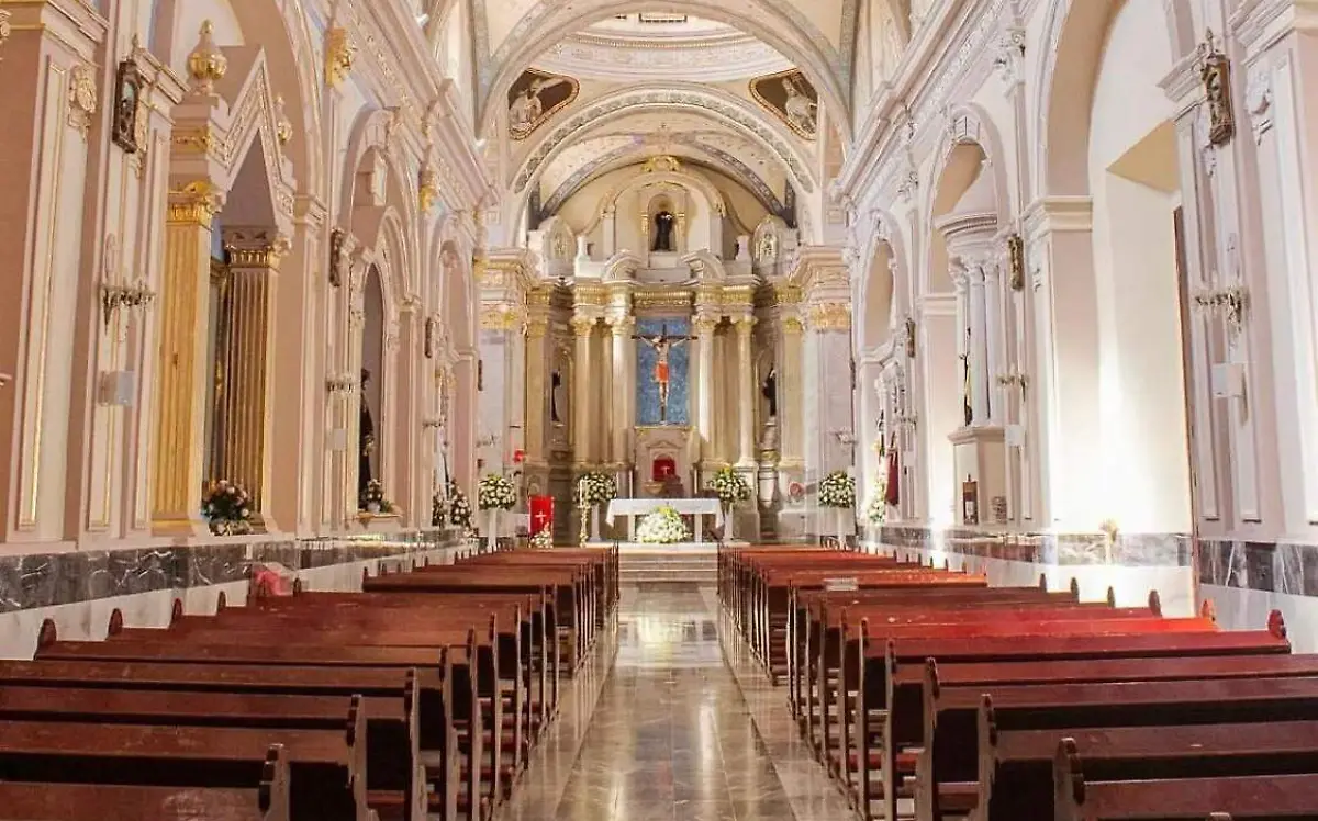 interior de la parroquia de San Nicolàs 2