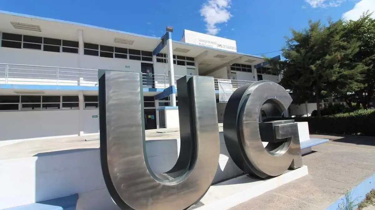 Estudiantes-de-la-ENMS-Salamanca