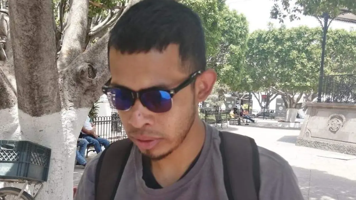 Giovanni  pide Apoyo  1