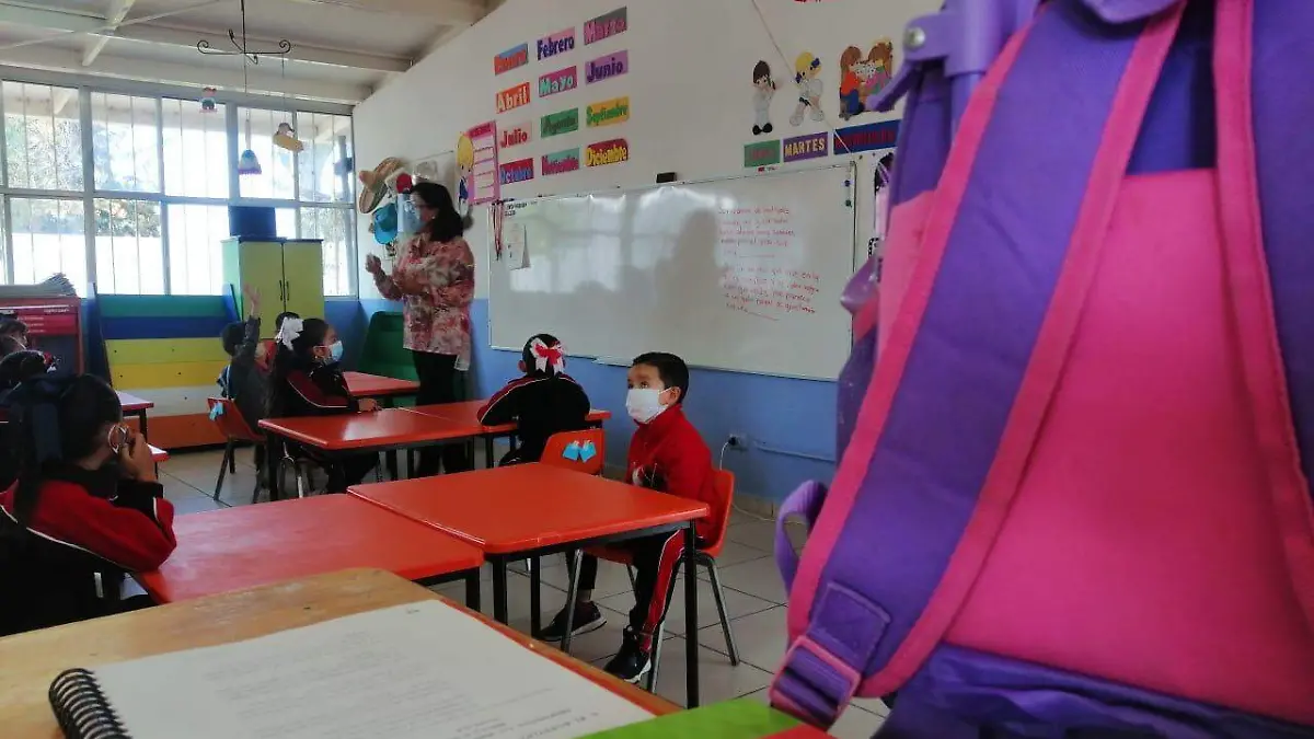 REDUCEN CONTAGIOS ENTRE LA COMUNIDAD ESTUDIANTIL 1