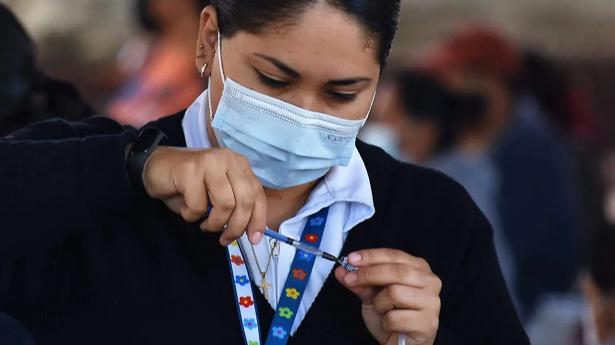 COMPLETAN ESQUEMAS DE VACUNACION EN JOVENES ESTE MIERCOLES 1