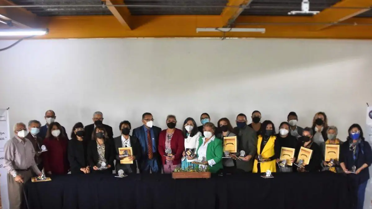 Reconocen labor de jefes de sector  2