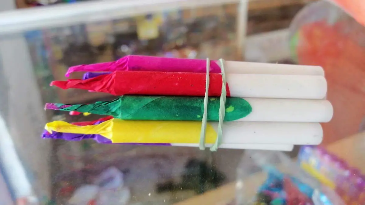 BUSCAN-REGULAR-VENTA-DE-PIROTECNIA  (2)