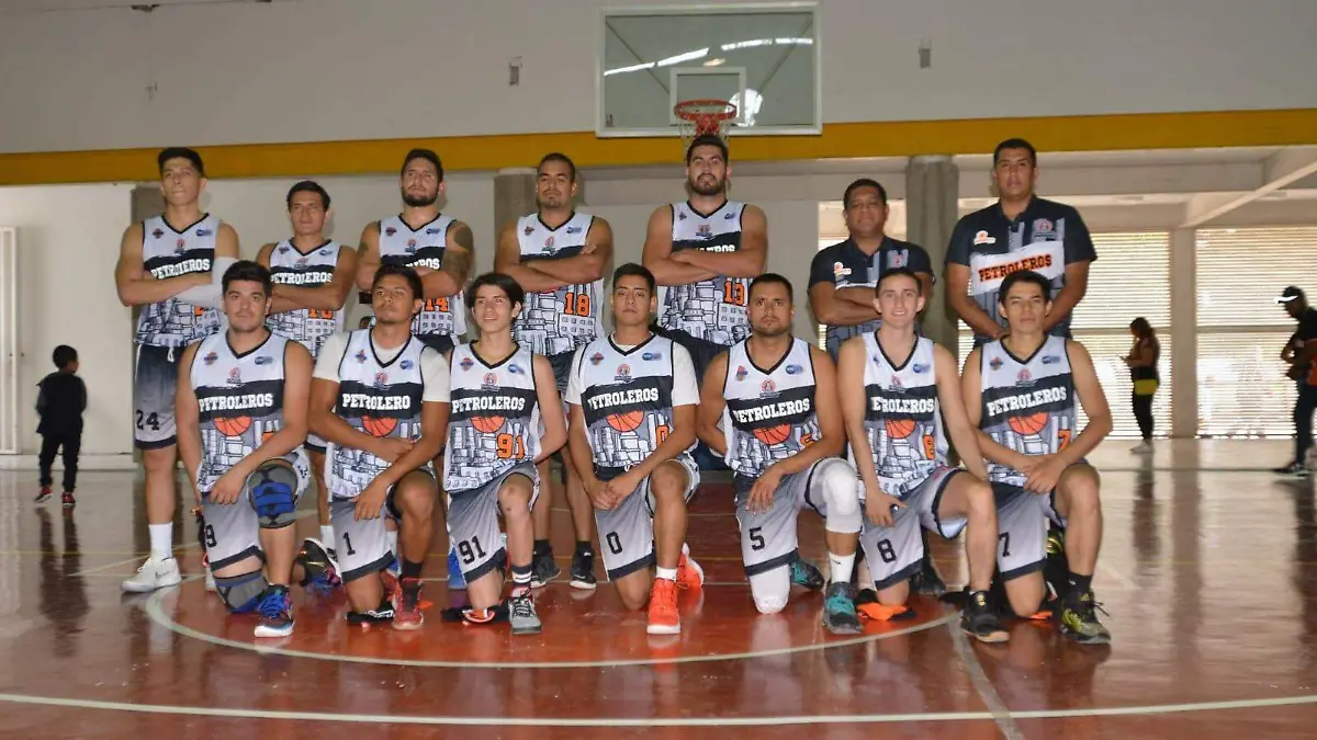 Petroleros-Salamanca-se-presenta-con-derrota (4)