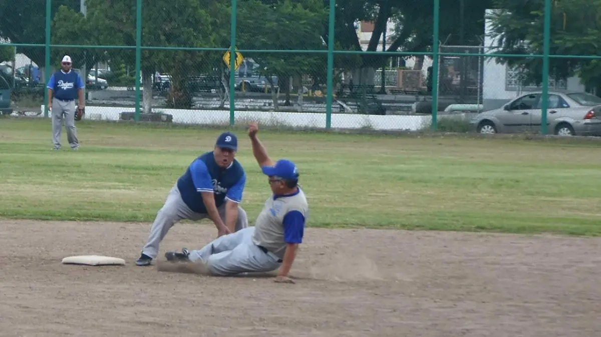 47b6a035-7b55-4c12-8ba1-ba7ed46f1e75