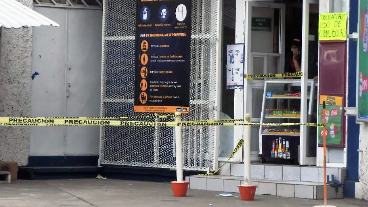 COMERCIOS SIGUEN CON LAS MEDIDAS DE SANIDAD (1)