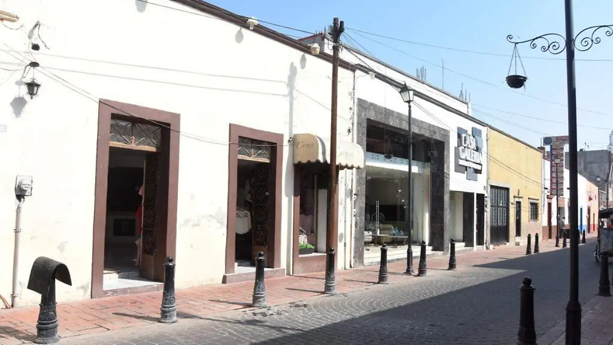 SIN APOYO EL COMERCIO ESTABLECIDO (1)